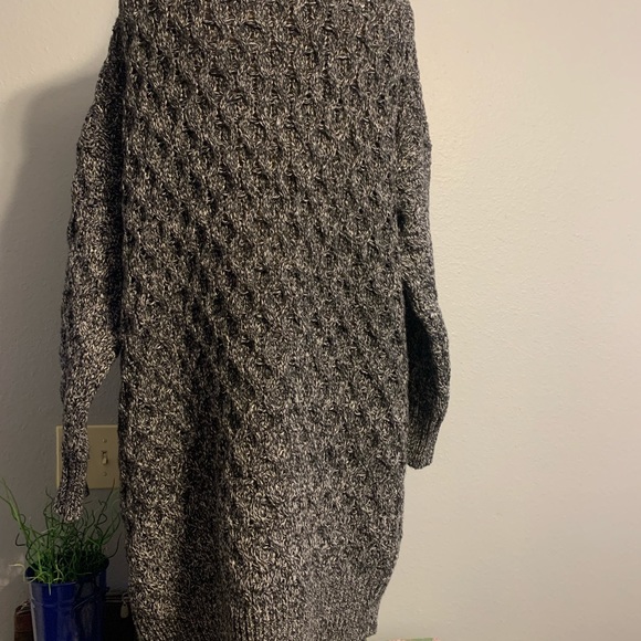 EUC Black & White Acrylic Sweater Cardigan with PocketsKC - Picture 3 of 4